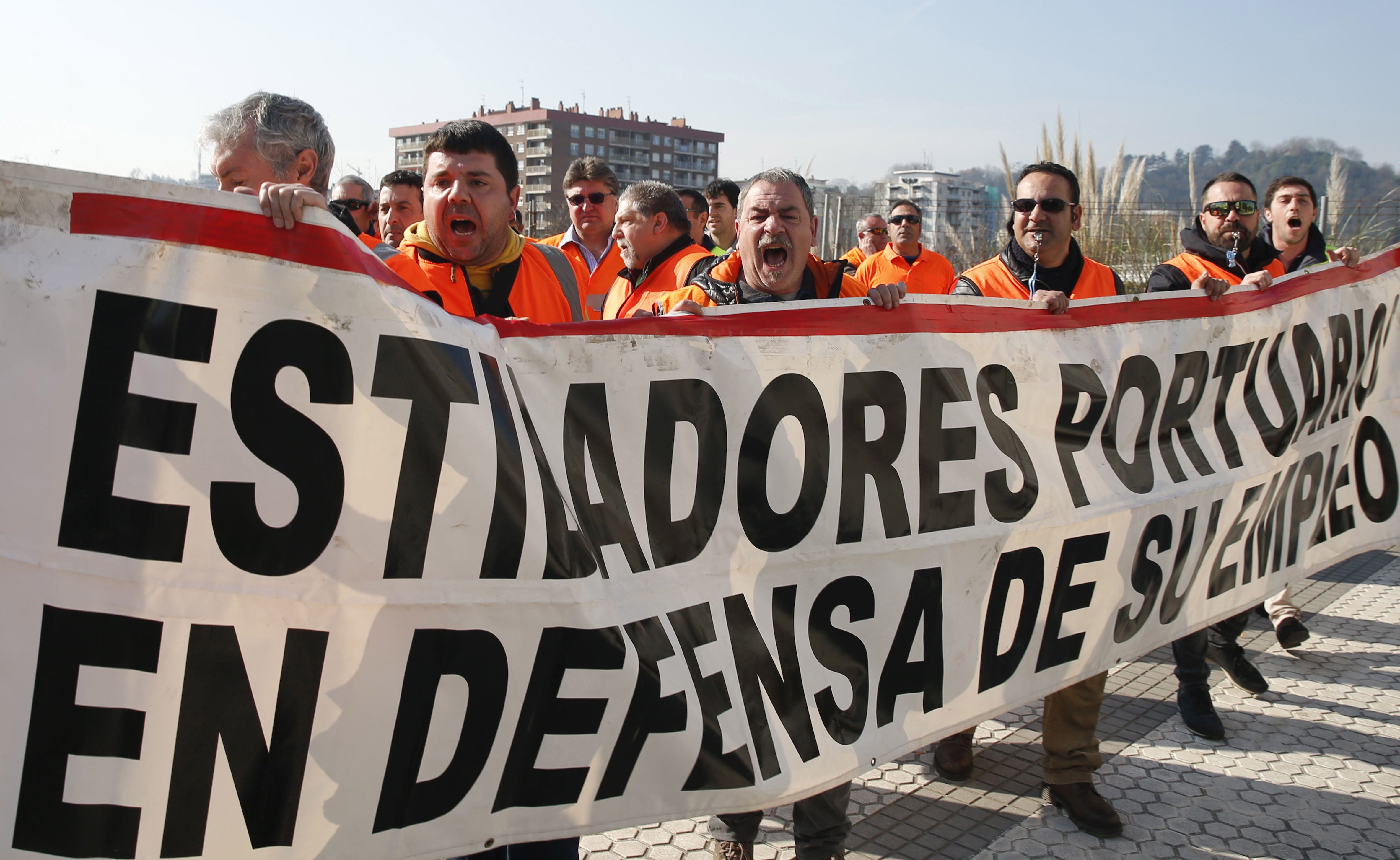 Los estibadores convocan otros cinco días de paro en los puertos para junio Los estibadores convocan otros cinco días de paro en los puertos para junio