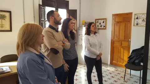 Eva María Crisol y Juan Antonio Sempere durante su visita a la sede de Integra-T. Integra-T