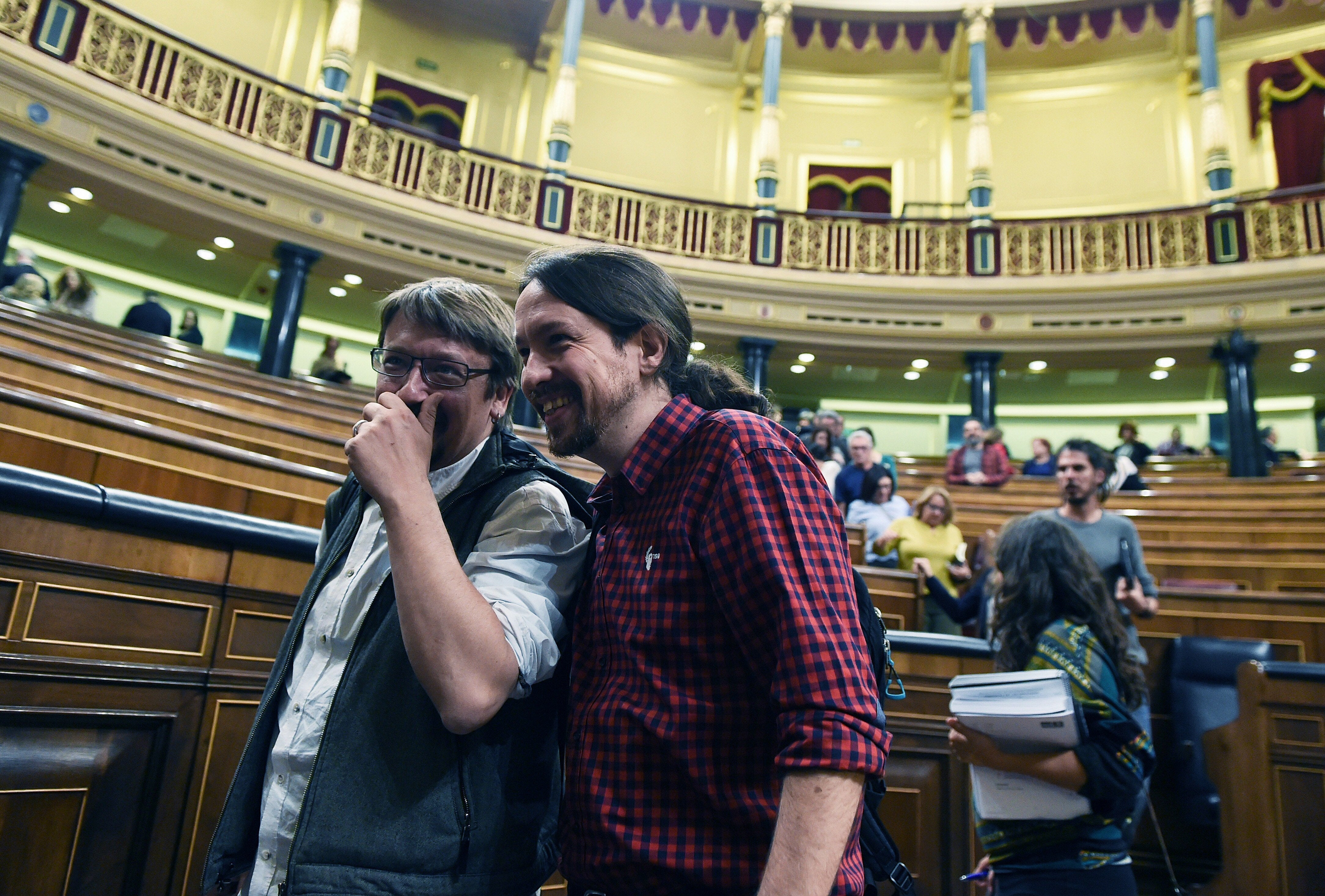 Pablo Iglesias y Xavi Domènech trabajarán después del 1-O para que haya un nuevo referéndum Pablo Iglesias y Xavi Domènech trabajarán después del 1-O para que haya un nuevo referéndum