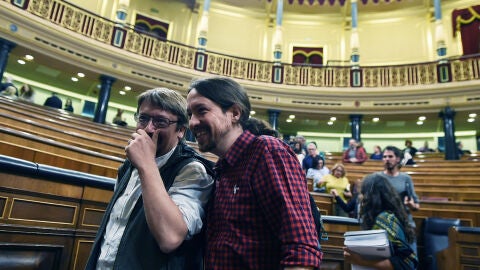 Xavier Dom&eacute;nech y Pablo Iglesias, en el Congreso