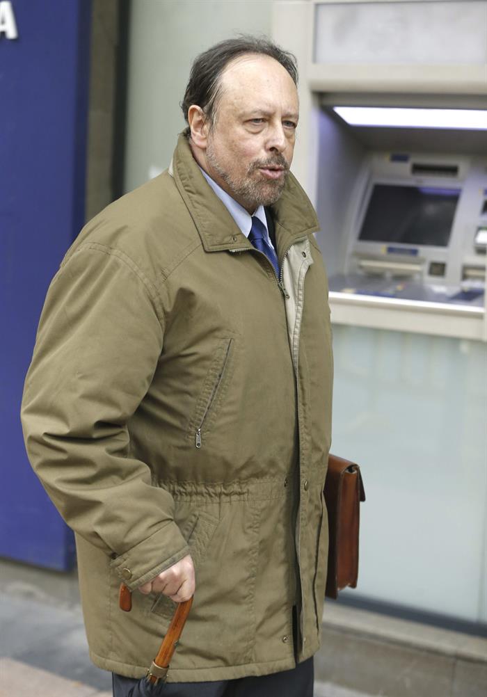 El exsenador Luis Fraga destaca que el dinero que recibió de la 'caja B' del PP está anotado en los 'papeles de Génova' El exsenador Luis Fraga destaca que el dinero que recibió de la 'caja B' del PP está anotado en los 'papeles de Génova'