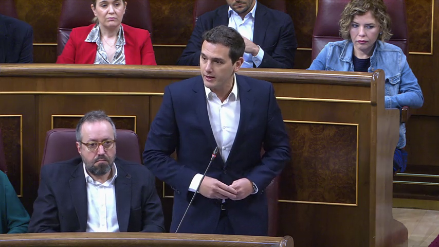 Albert Rivera: "España no se ha gastado el dinero en alcohol y mujeres, sino en corrupción" Albert Rivera: "España no se ha gastado el dinero en alcohol y mujeres, sino en corrupción"