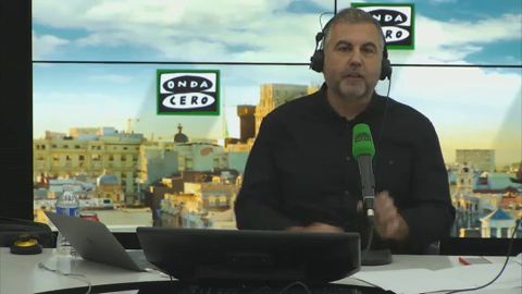 Frame 2.068188 de: Mon&oacute;logo de Alsina: "El rey Artur se salt&oacute; la Constituci&oacute;n a la torera las veces que le pareci&oacute; y viene ahora de v&iacute;ctima"