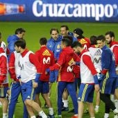 La Selección Española se entrena en El Molinón.