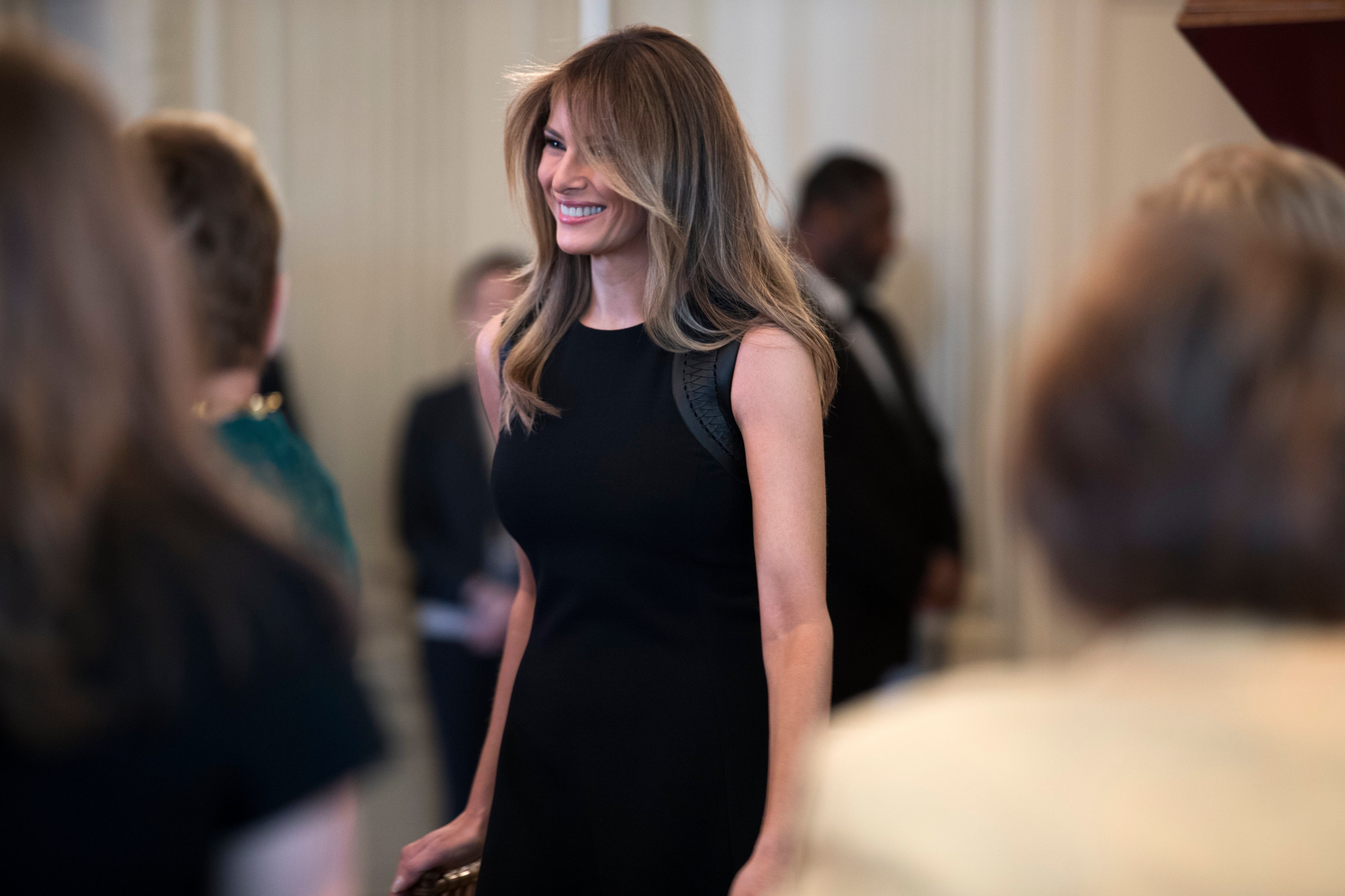 Melania Trump: "Se ha terminado ya la era de permitir la brutalidad contra mujeres y niños" Melania Trump: "Se ha terminado ya la era de permitir la brutalidad contra mujeres y niños"
