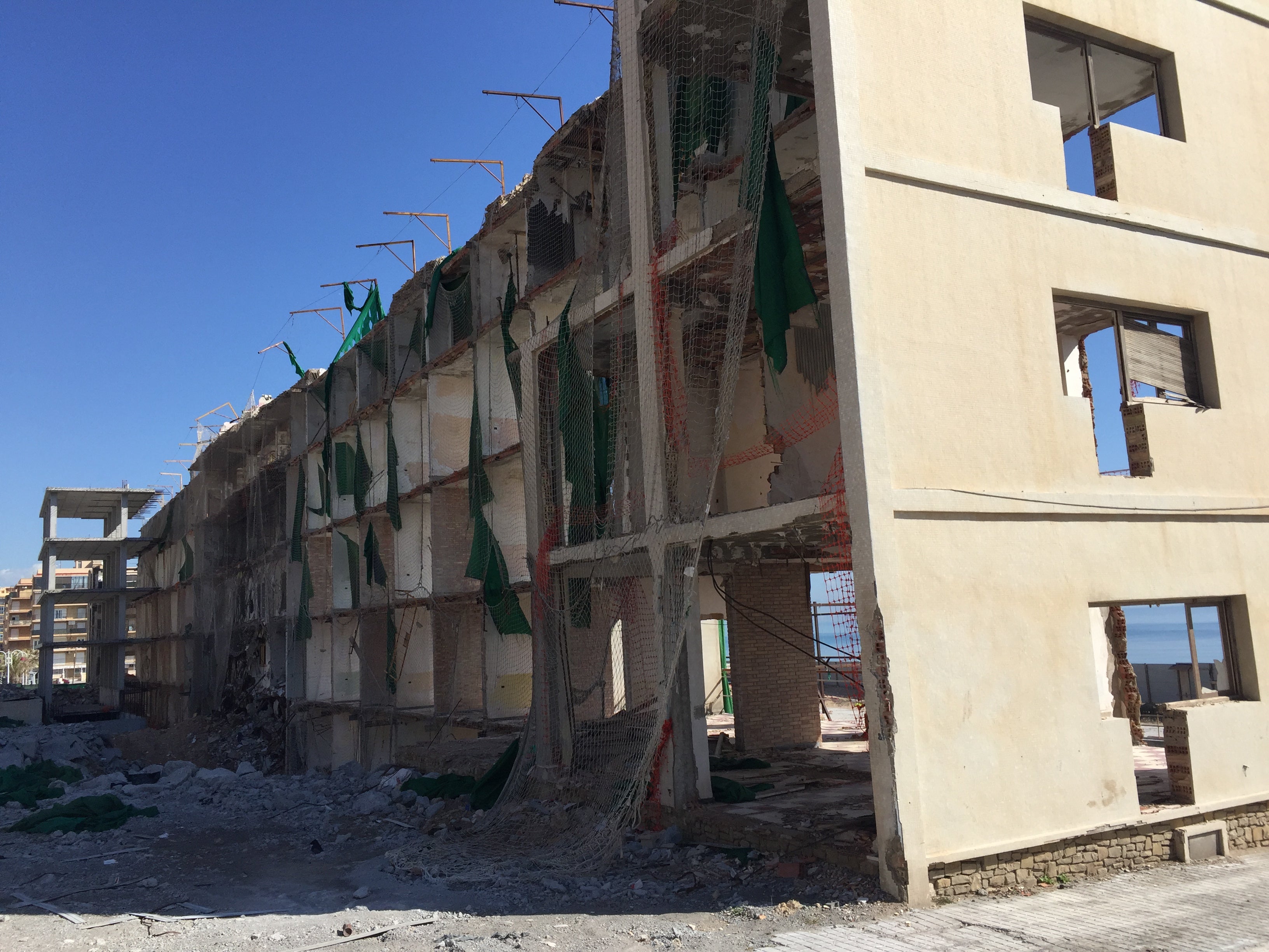 La Audiencia Nacional da la razón a Costas y sostiene que en el hotel de Arenales del Sol se iba más allá de una rehabilitación La Audiencia Nacional da la razón a Costas y sostiene que en el hotel de Arenales del Sol se iba más allá de una rehabilitación