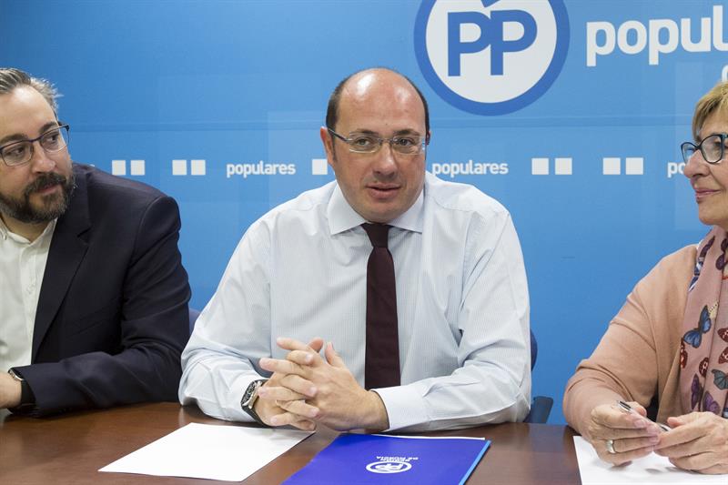 Pedro Antonio Sánchez, preocupado por un posible acuerdo que ponga al PSOE en el Gobierno de Murcia Pedro Antonio Sánchez, preocupado por un posible acuerdo que ponga al PSOE en el Gobierno de Murcia