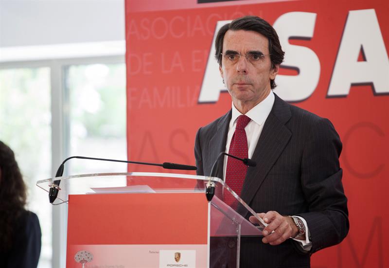Rubén Amón indulta a José María Aznar: "Desprecia a Rajoy tanto como se aprecia a sí mismo" Rubén Amón indulta a José María Aznar: "Desprecia a Rajoy tanto como se aprecia a sí mismo"