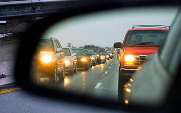 El tripartito cree oportunista que Ilicitanos por Elche pida bajar el Impuesto de Vehículos y lo rechaza apoyado en la abstención de C’s El tripartito cree oportunista que Ilicitanos por Elche pida bajar el Impuesto de Vehículos y lo rechaza apoyado en la abstención de C’s