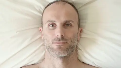 Raúl Sánchez, el jugador que quedó tetrapléjico tras una agresión en un partido Raúl Sánchez, el jugador que quedó tetrapléjico tras una agresión en un partido