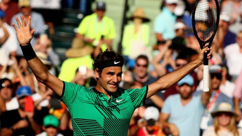 Roger Federer celebra la victoria ante Berdych