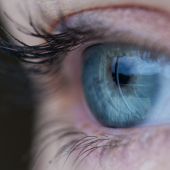Conocer los factores que pueden propiciar el desprendimiento de retina es fundamental