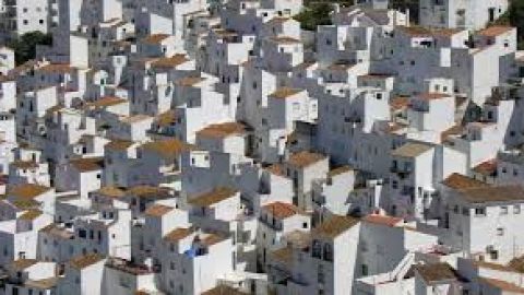 CASARES