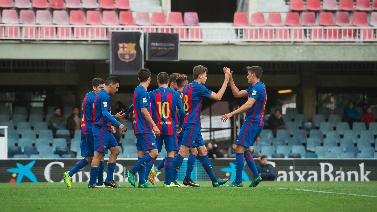 El Barça B no tiene piedad frente al Eldense e iguala la mayor goleada de la historia de Segunda B El Barça B no tiene piedad frente al Eldense e iguala la mayor goleada de la historia de Segunda B