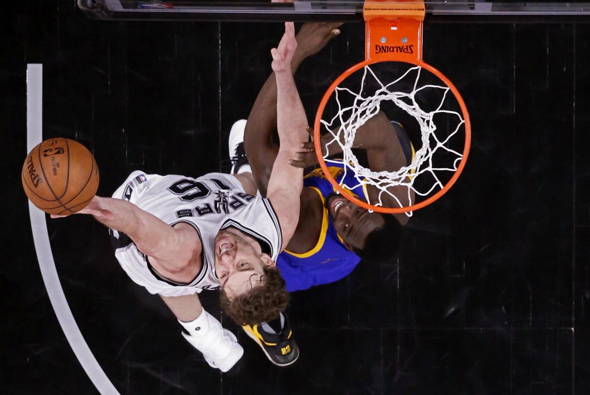 Los Spurs de Pau Gasol ganan con remontada incluida y los Grizzlies de Marc sellan su pase a los playoffs Los Spurs de Pau Gasol ganan con remontada incluida y los Grizzlies de Marc sellan su pase a los playoffs