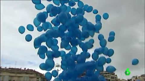 Espa&ntilde;a se ti&ntilde;e de azul en el d&iacute;a mundial del autismo