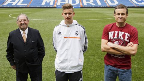 Marcos Llorente, con su padre Paco Llorente.