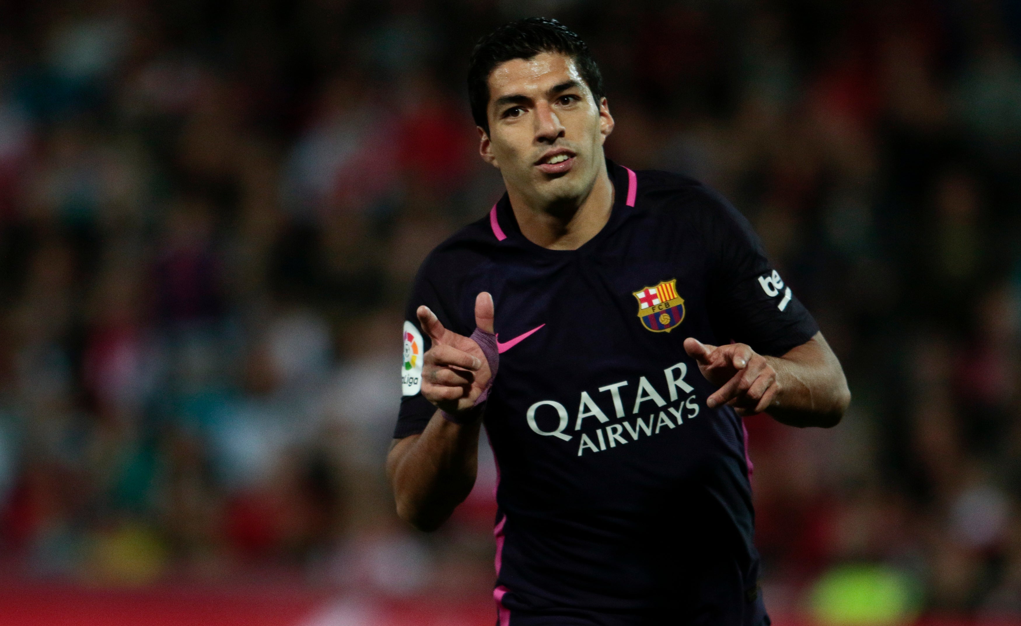 Granada1-4 Barcelona. El Barcelona logra un triunfo importante en Granada y sigue enganchado a la Liga Granada1-4 Barcelona. El Barcelona logra un triunfo importante en Granada y sigue enganchado a la Liga