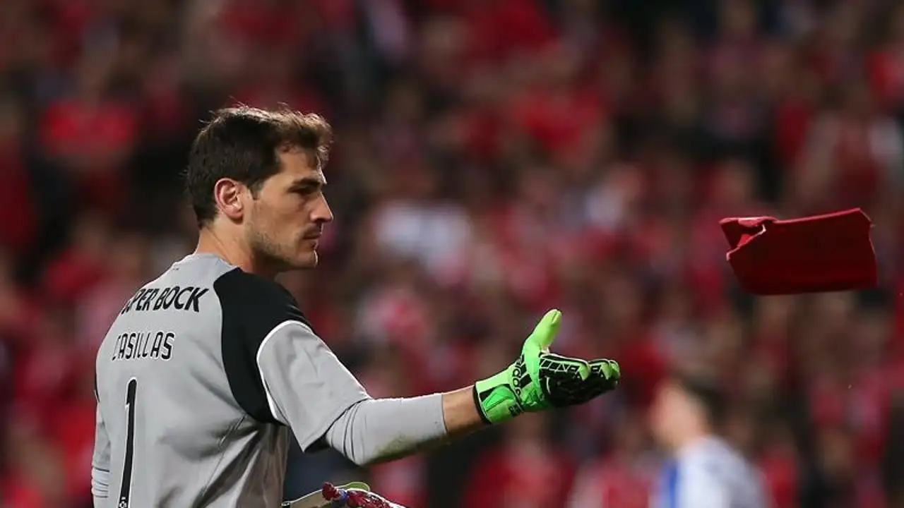 El portero del Oporto, Iker Casillas. El portero del Oporto, Iker Casillas.