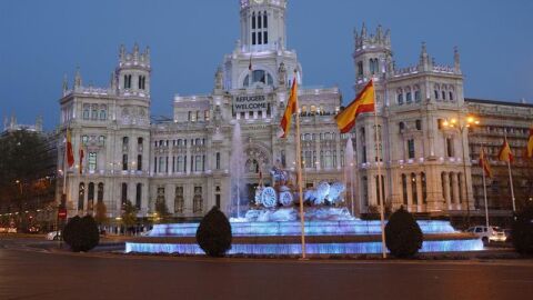 Cibeles se viste de azul en el D&iacute;a Mundial del Autismo