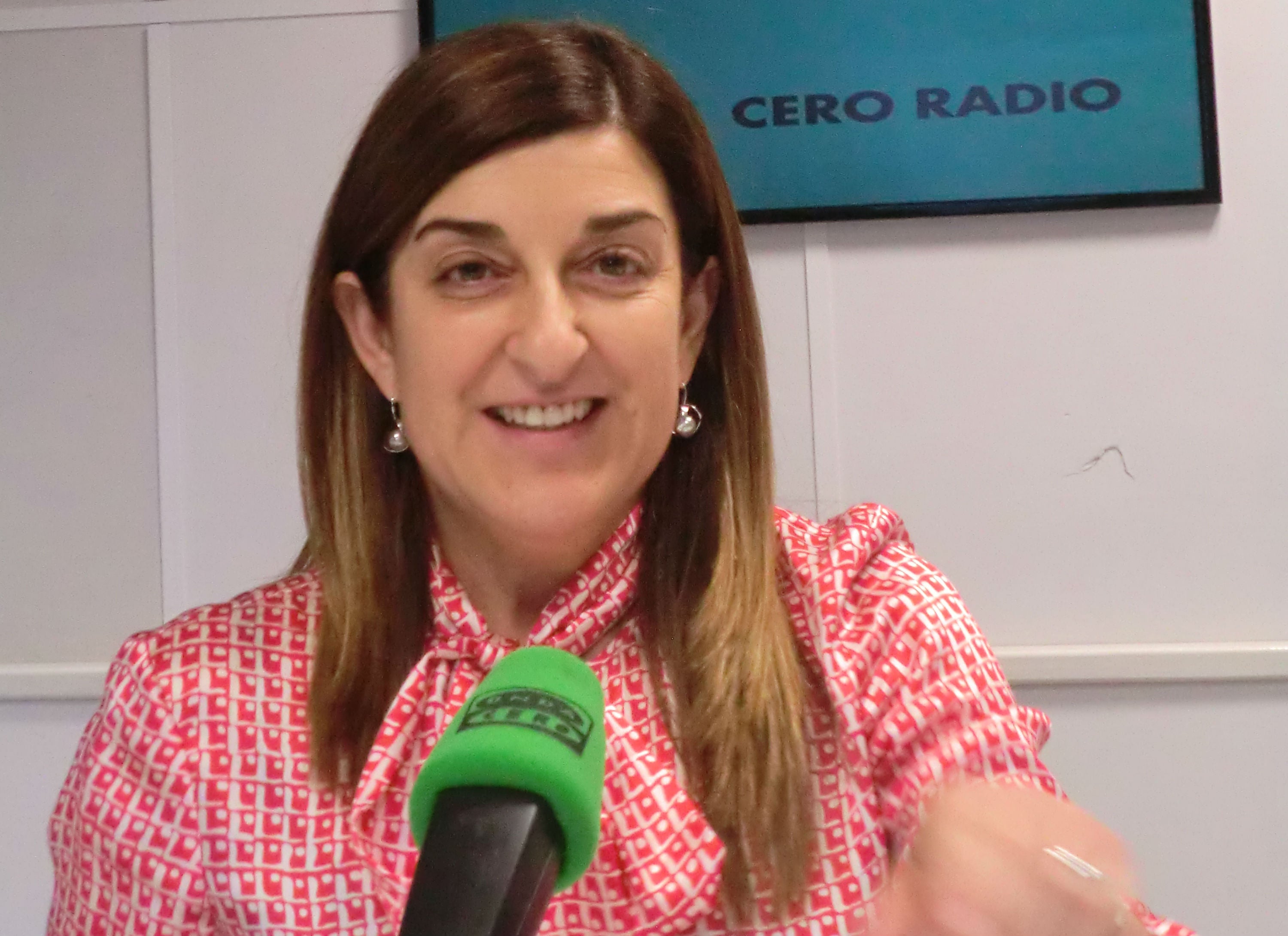 Cantabria en la Onda. Entrevista con María José Sáenz de Buruaga Cantabria en la Onda. Entrevista con María José Sáenz de Buruaga