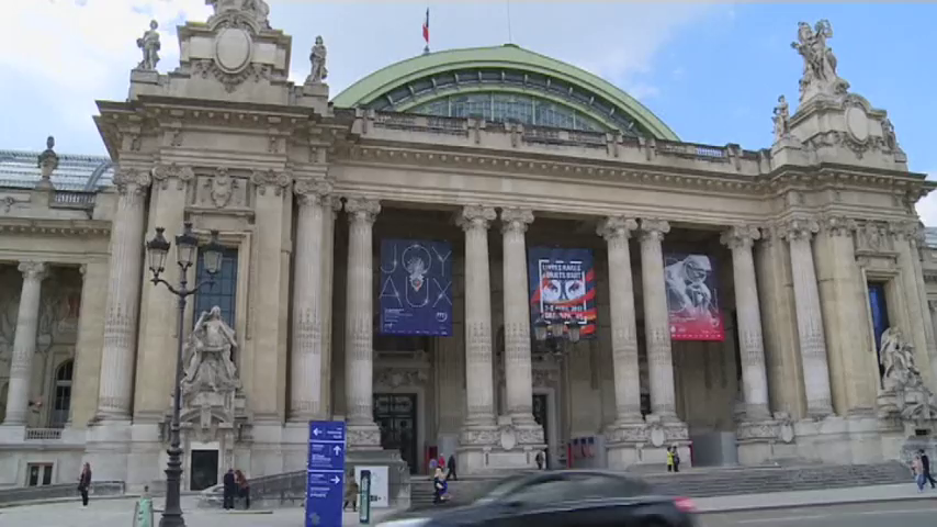Llamativo robo 'al descuido' de un saco de joyas en el Grand Palais de París Llamativo robo 'al descuido' de un saco de joyas en el Grand Palais de París