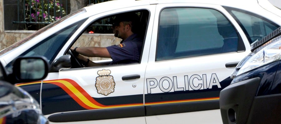 Vehículo de la Policía Nacional Vehículo de la Policía Nacional