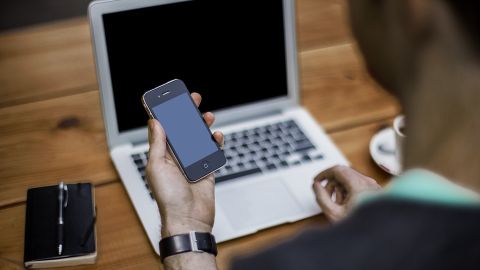  El uso de tel&eacute;fonos m&oacute;viles no es perjudicial para la salud ni provoca c&aacute;ncer 