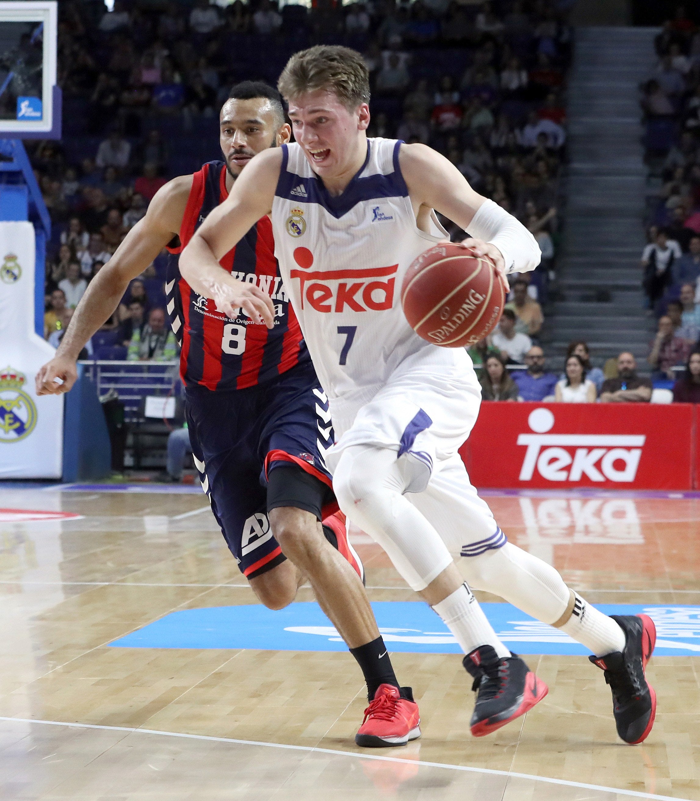 Luka Doncic acaba con Baskonia y el Real Madrid sigue en la pelea por el liderato Luka Doncic acaba con Baskonia y el Real Madrid sigue en la pelea por el liderato