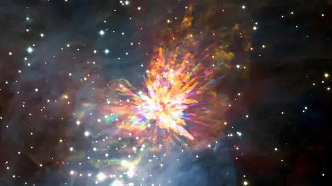Fuegos artificiales por la colision de dos jovenes estrellas Fuegos artificiales por la colision de dos jovenes estrellas
