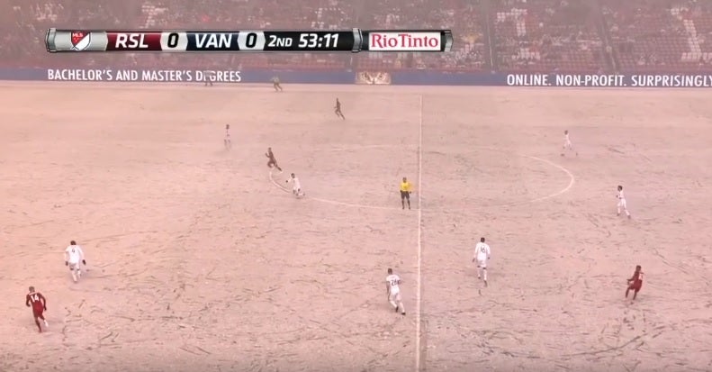 Impresionante nevada en la MLS: ¡Así apareció el campo tras el descanso! Impresionante nevada en la MLS: ¡Así apareció el campo tras el descanso!