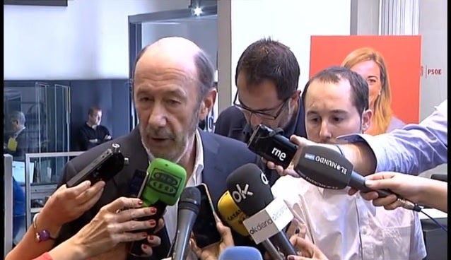 Rubalcaba, sobre Carme Chacón: "Es una pérdida irreparable para todos nosotros" Rubalcaba, sobre Carme Chacón: "Es una pérdida irreparable para todos nosotros"