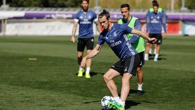 Carvajal no se entrena por ligeras molestias en el gemelo derecho Carvajal no se entrena por ligeras molestias en el gemelo derecho