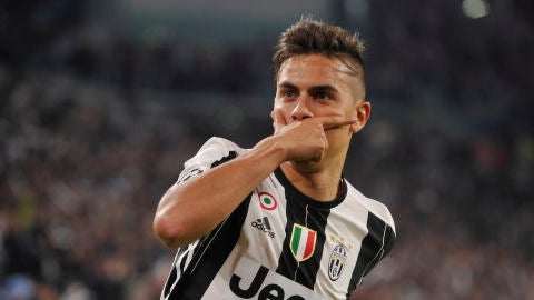 Dybala celebrando uno de sus goles