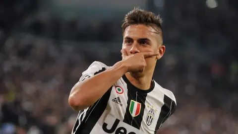 Dybala celebrando uno de sus goles Dybala celebrando uno de sus goles