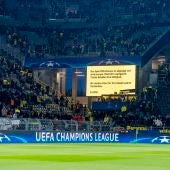 El estadio del Borussia Dortmund, tras el anuncio de suspensión del partido