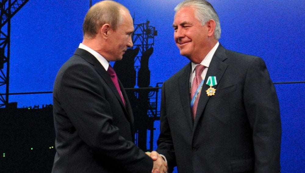 Vladímir Putin y Rex Tillerson