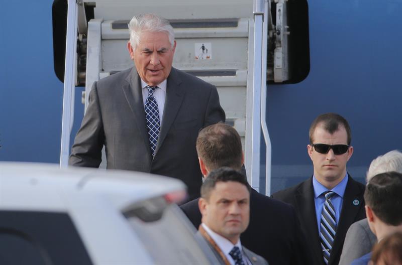 Rex Tillerson: "Rusia debe elegir entre EEUU o el régimen de Bashar al Assad" Rex Tillerson: "Rusia debe elegir entre EEUU o el régimen de Bashar al Assad"