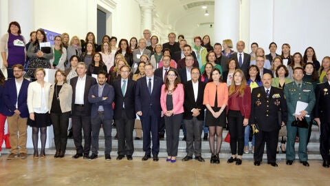La constituci&oacute;n del Pacto Valenciano contra la Violencia de G&eacute;nero y Machista, que ha estado presidida por el president de la Generalitat, Ximo Puig, y la vicepresidenta del Consell, M&oacute;nica Oltra.