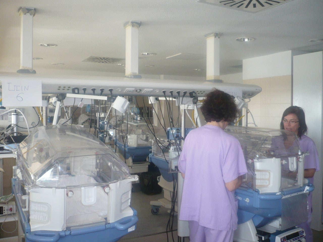 El Hospital General de Elche registra tres partos múltiples en 14 horas El Hospital General de Elche registra tres partos múltiples en 14 horas