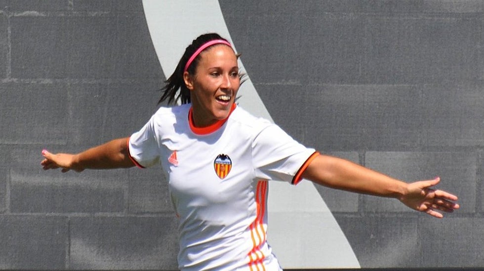 Mari Paz Vilas: "El Barça es lo que más se acerca a la profesionalidad en nuestra Liga" Mari Paz Vilas: "El Barça es lo que más se acerca a la profesionalidad en nuestra Liga"