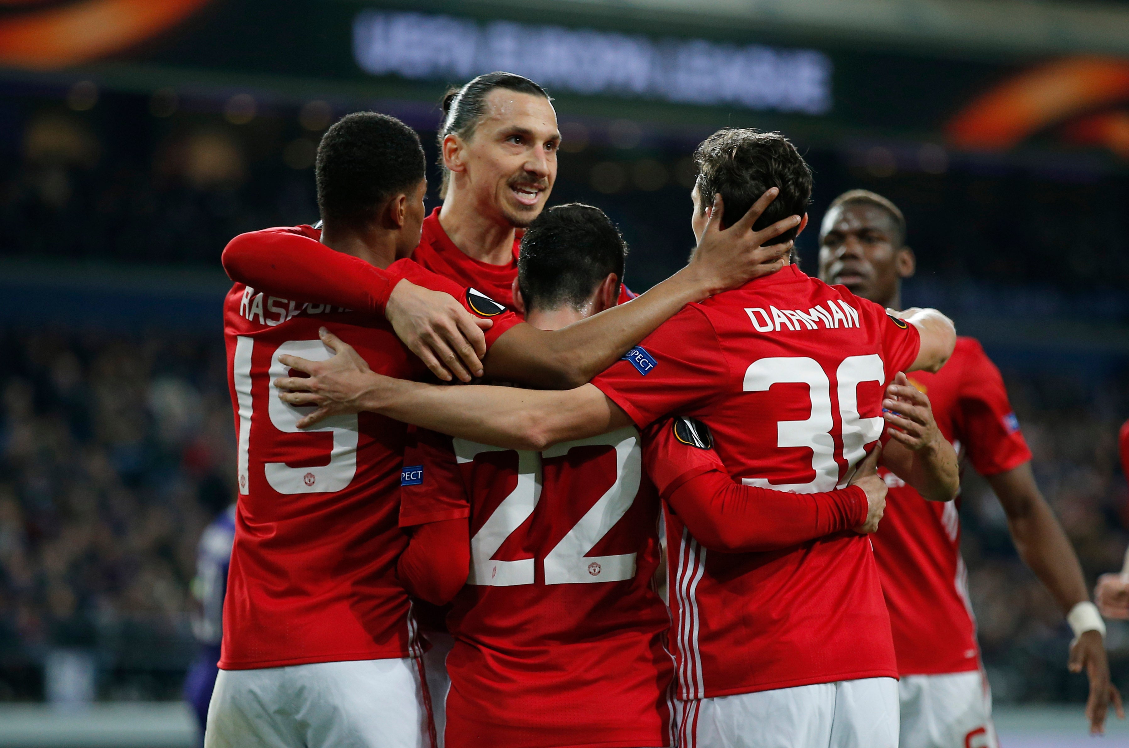El Ajax da un paso de gigante hacia las semis y el United empata ante el Anderlecht El Ajax da un paso de gigante hacia las semis y el United empata ante el Anderlecht