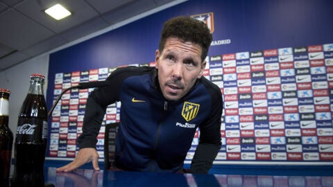 Simeone, durante la rueda de prensa