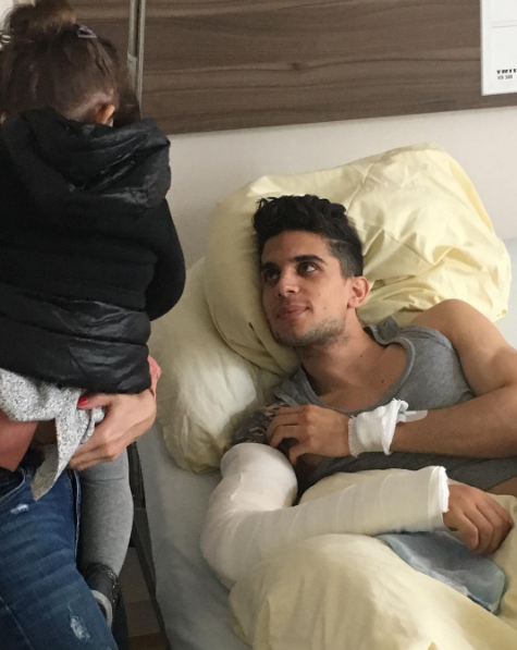 La emotiva carta de Bartra desde el hospital: "Fueron los 15 minutos más largos de mi vida" La emotiva carta de Bartra desde el hospital: "Fueron los 15 minutos más largos de mi vida"