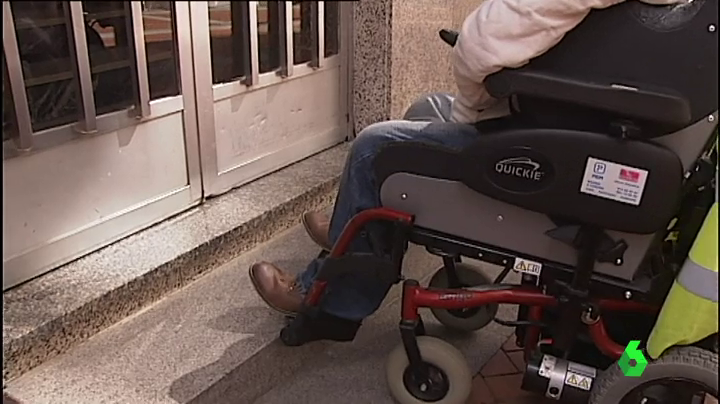 Un informe desvela que el 18% de los extremeños con movilidad reducida han cambiado de casa por problemas de accesibilidad Un informe desvela que el 18% de los extremeños con movilidad reducida han cambiado de casa por problemas de accesibilidad