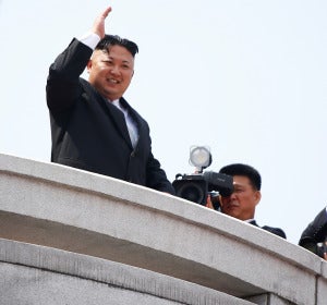 Kim Jong Un preside el desfile militar del Día del Sol Kim Jong Un preside el desfile militar del Día del Sol