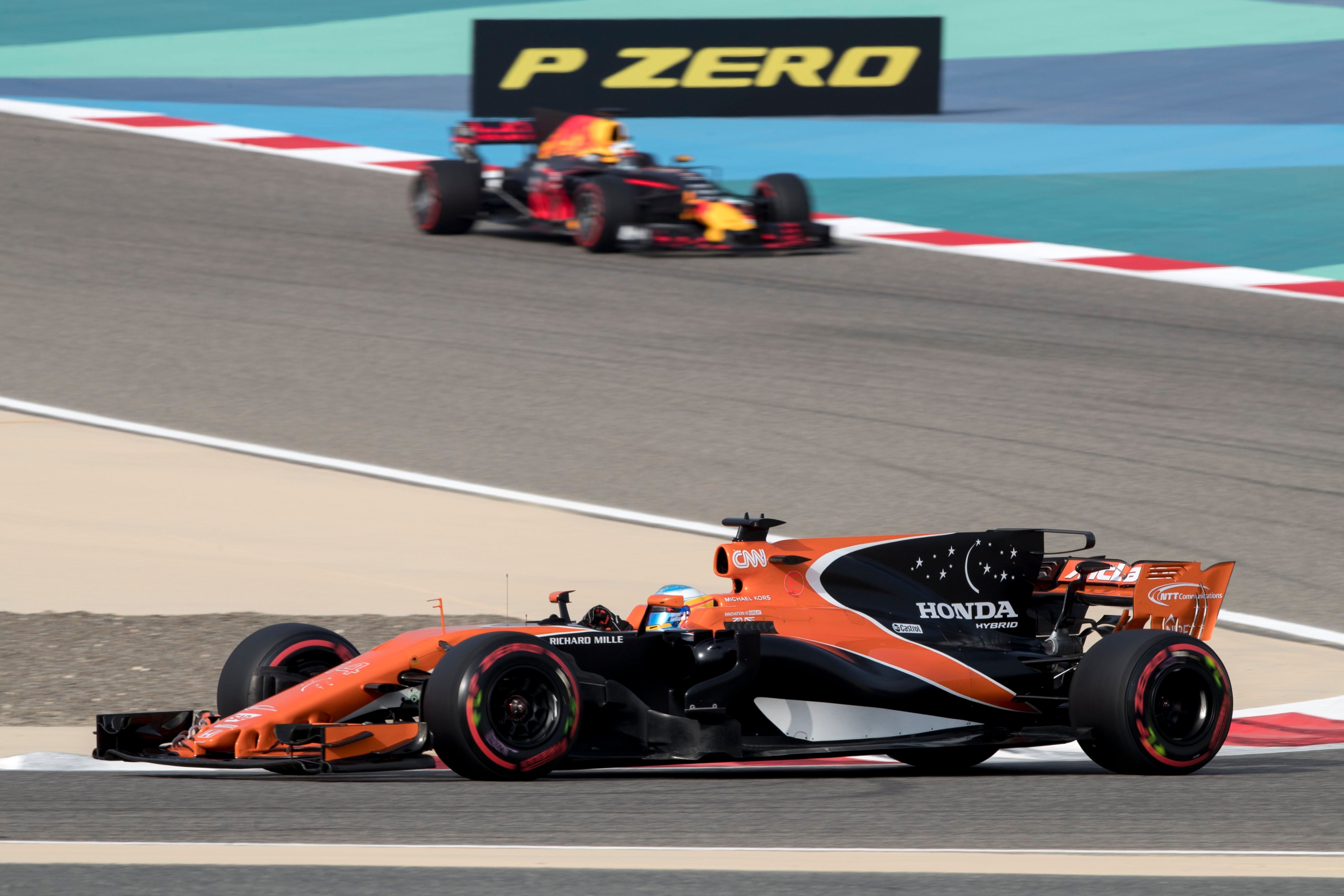 Fórmula 1: Fernando Alonso y Carlos Sainz abandonan en Baréin Fórmula 1: Fernando Alonso y Carlos Sainz abandonan en Baréin
