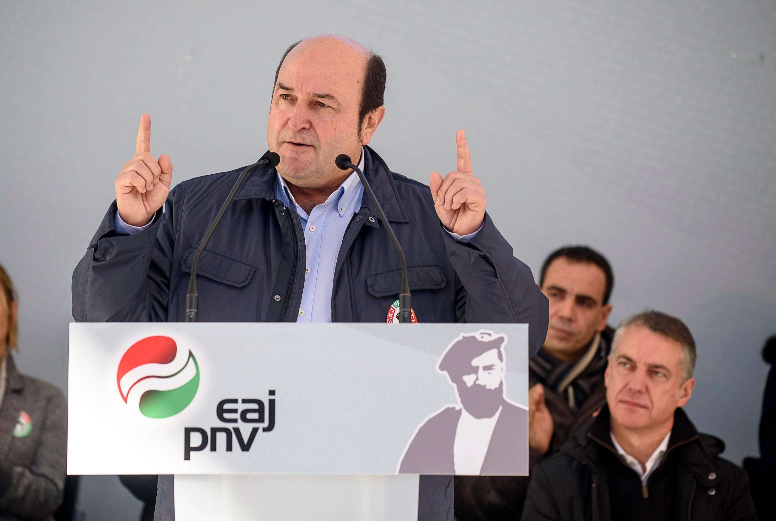 Así le ha comunicado el PNV a Mariano Rajoy que apoya la moción de censura Así le ha comunicado el PNV a Mariano Rajoy que apoya la moción de censura
