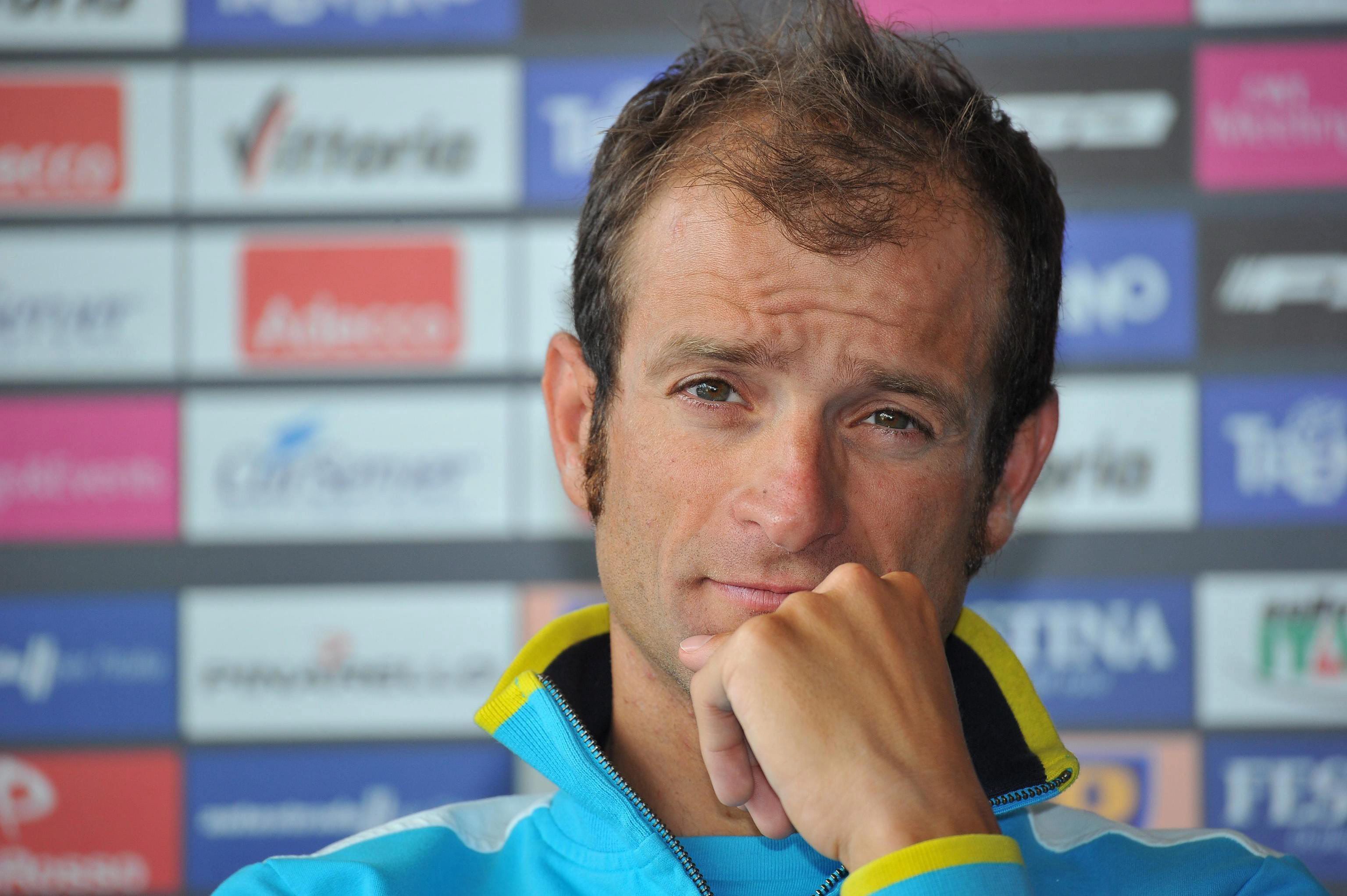 Muere el ciclista italiano Michele Scarponi en un accidente de circulación Muere el ciclista italiano Michele Scarponi en un accidente de circulación