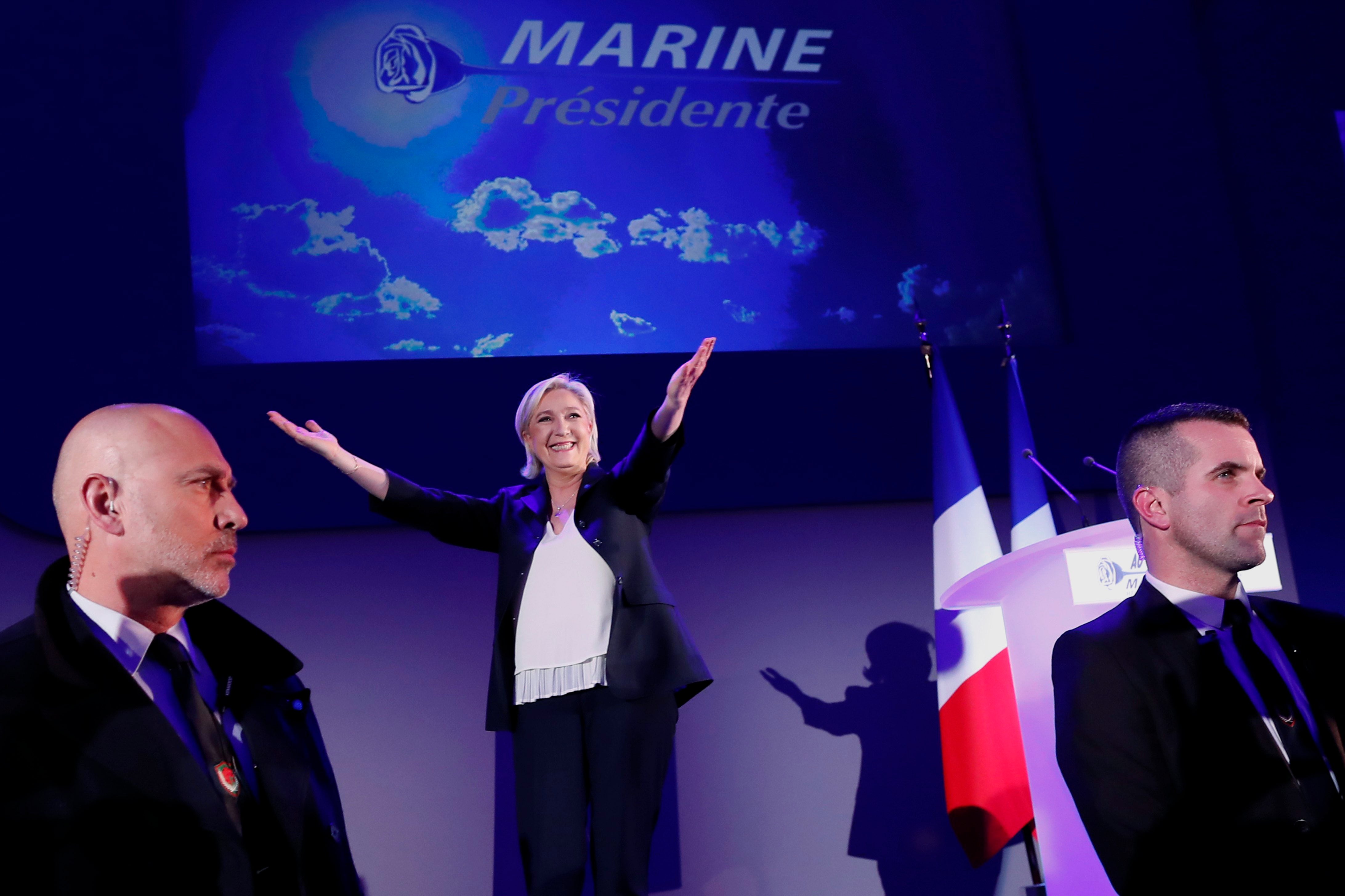 Marine Le Pen: "Es el momento de liberar al pueblo francés" Marine Le Pen: "Es el momento de liberar al pueblo francés"